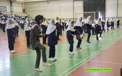 برگزاری همایش طناب زنی دختران در یزد